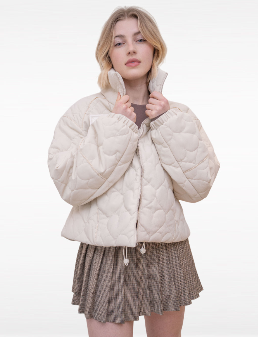 Beige Heart Trimmed High-neck Jacket